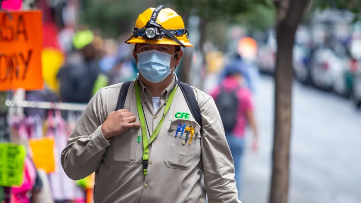 Trabajador CFE 